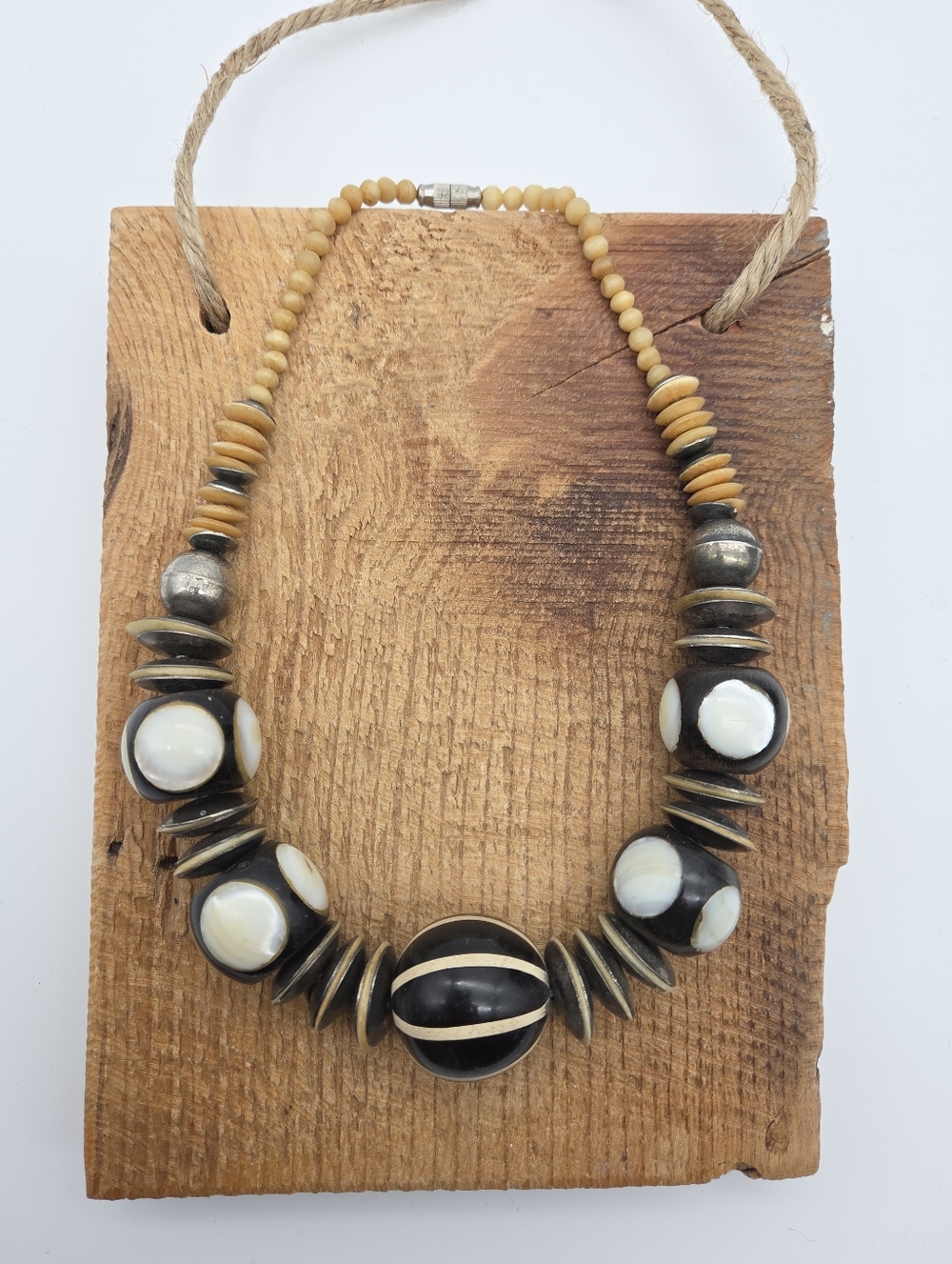 Vintage 70s Chunky Ethnic Beaded Necklace
